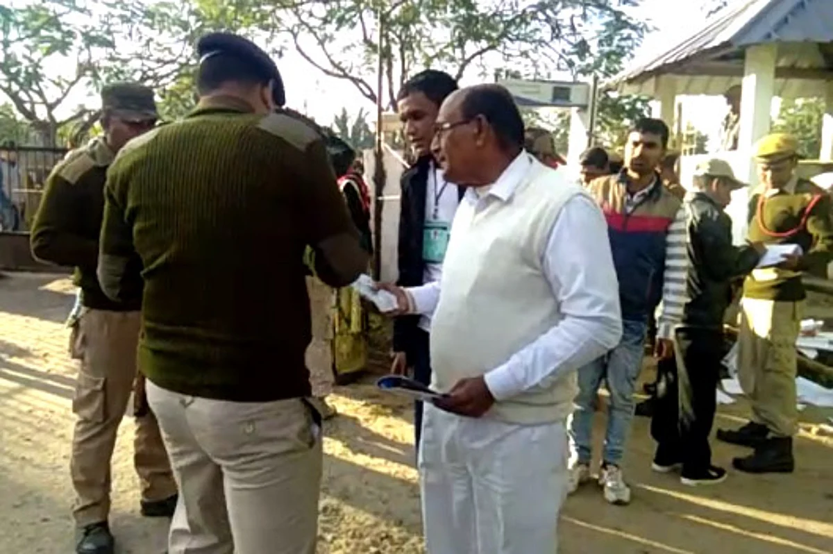উত্তৰ শালমাৰাত ৫ জিলা পৰিষদঃ কোনে মাৰিব শেষ হাঁহি?