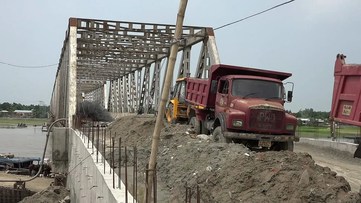 চাৰি বছৰে সম্পূৰ্ণ নহ’ল ৪৭ কোটি টকীয়া হাটশিঙিমাৰীৰ সুখচৰ-বেপাৰিপাৰা দলং…