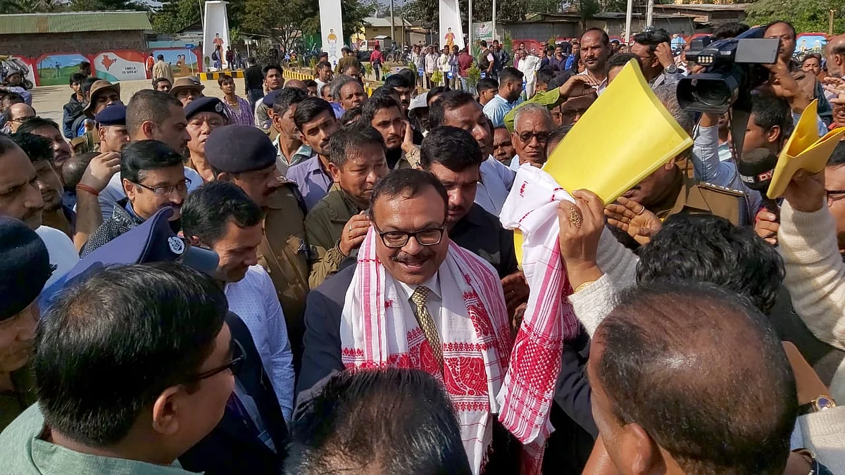 উত্তৰ পূৱ সীমান্ত ৰে’লৱেৰ প্ৰবন্ধক সঞ্জীৱ ৰায়ৰ বৰপথাৰ পৰিদৰ্শন
