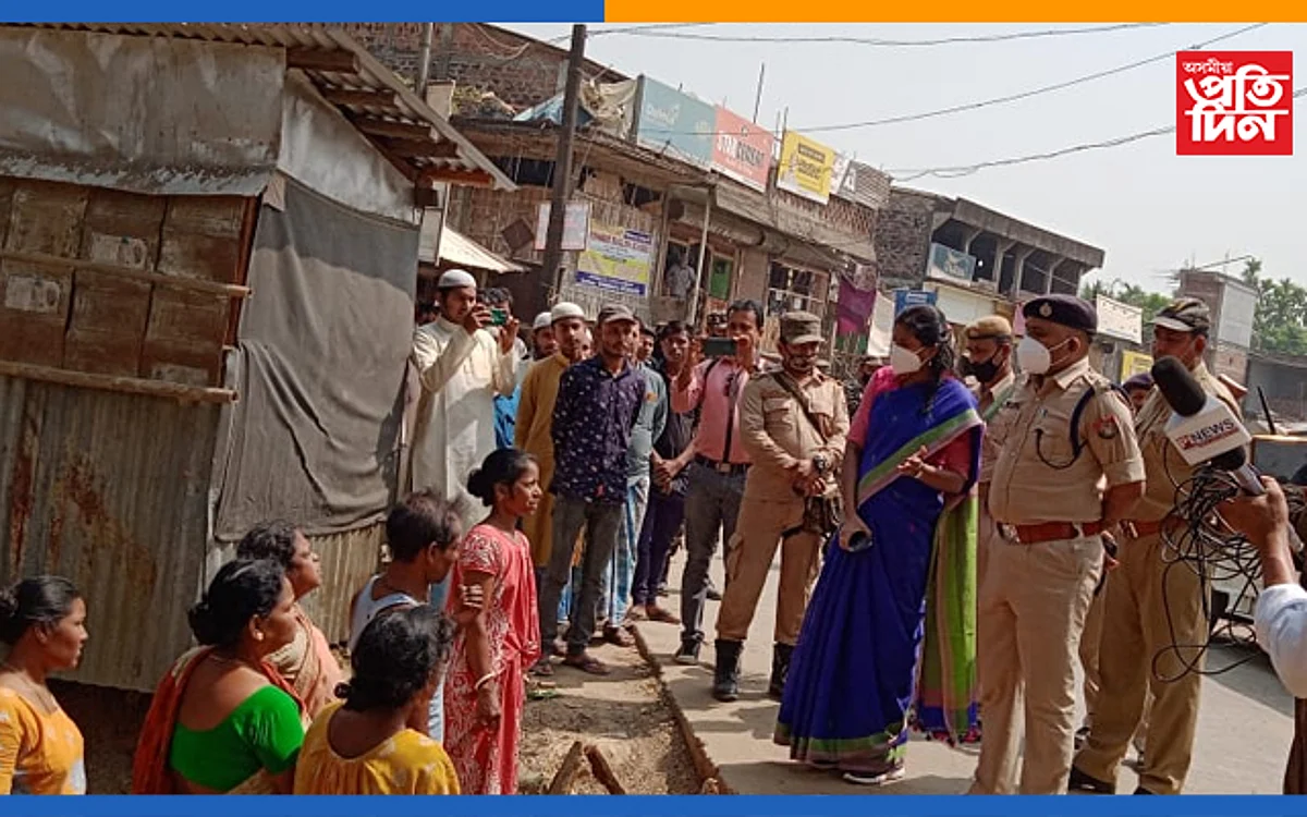 ভোটাৰক ভীতি প্ৰদৰ্শন কৰা ৰাজনৈতিক দলক সতৰ্ক কৰিবলৈ কাছাৰত সেনা আৰু আৰক্ষীৰ ফ্লেগমাৰ্চ