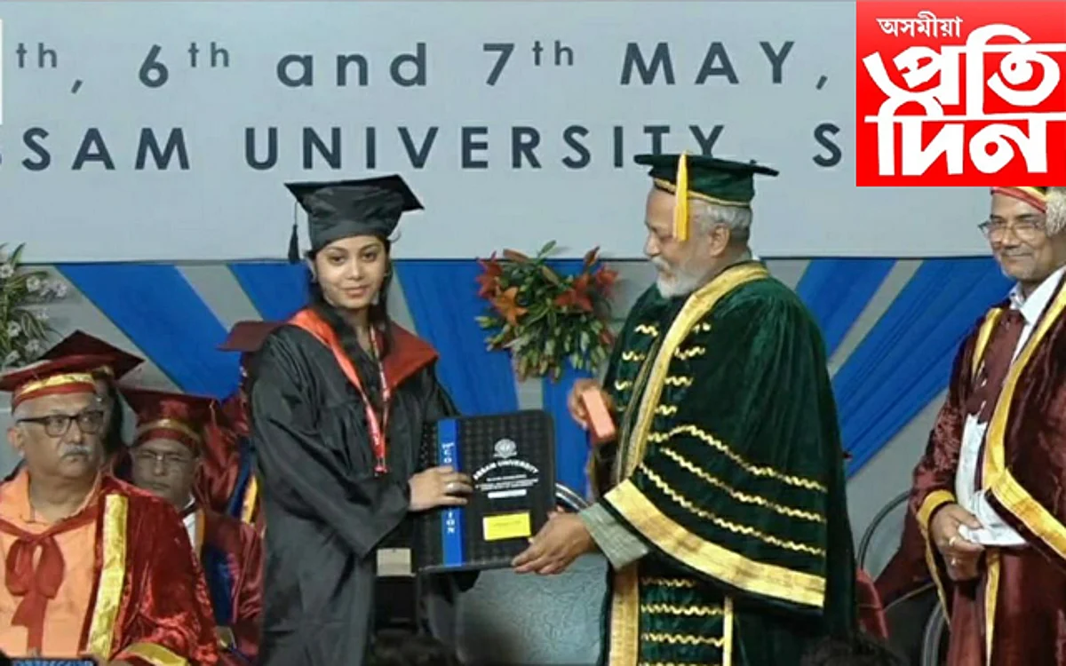 অসম বিশ্ববিদ্যালয়ৰ পৰা নগাঁৱৰ প্ৰণামী শৰ্মাই লাভ কৰিলে সোনৰ পদক…