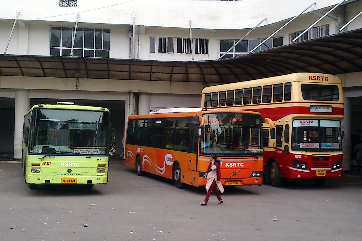 Safety in Public Transport: Kerala High Court directs installation of location trackers, emergency buttons in public service vehicles