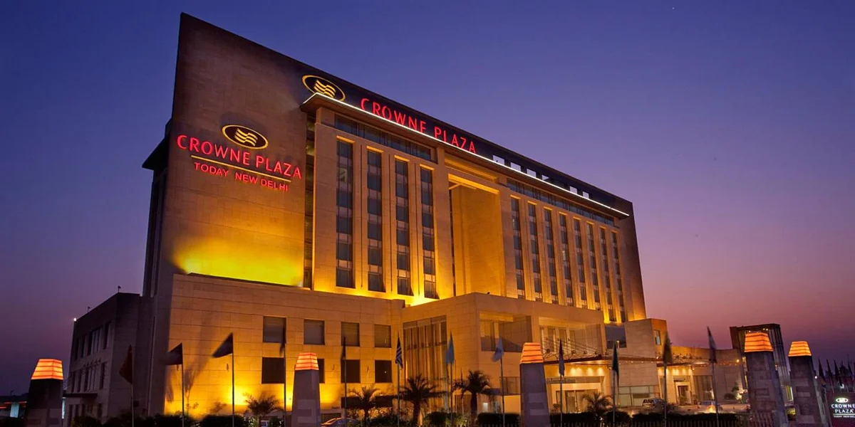 Hotel Crowne Plaza, Okhla