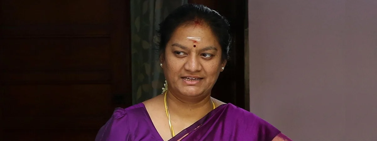 Electorate has right to know about 'behind curtains' meetings: Delhi HC imposes a cost on Sasikala Pushpa to be paid to Facebook, Google