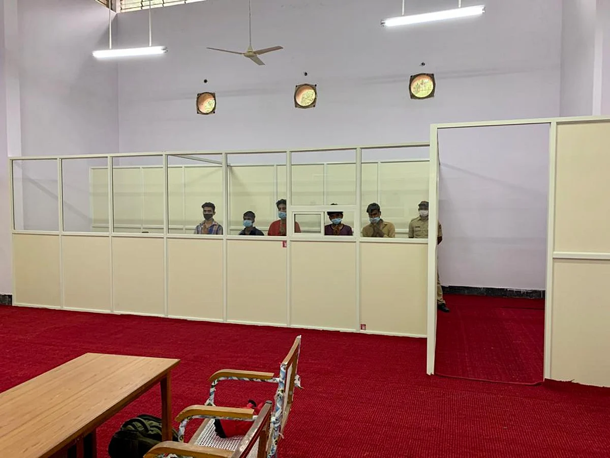 Karnataka HC sets up Special Remand Court for physical production of accused to ensure safety of Judges, other stakeholders amid COVID-19