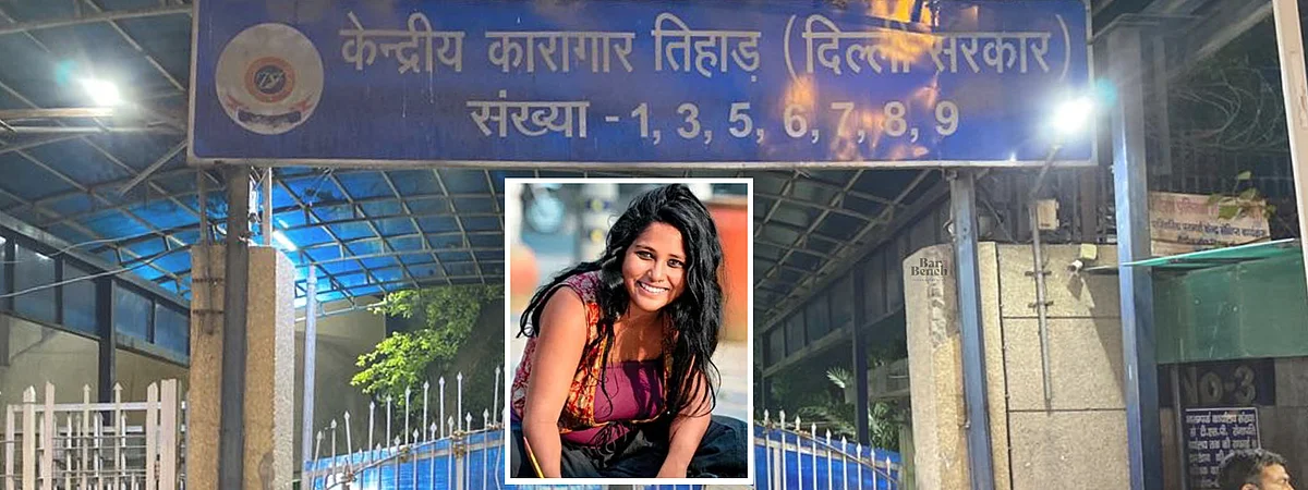Delhi HC extends benefit of Natasha Narwal order to Devangana Kalita; allows access to headphones during legal interview, books in Tihar