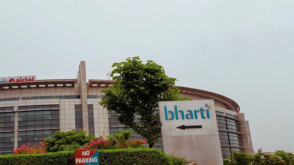 Supreme Court sets aside Delhi High Court order allowing ₹923 crore GST refund to Bharti Airtel