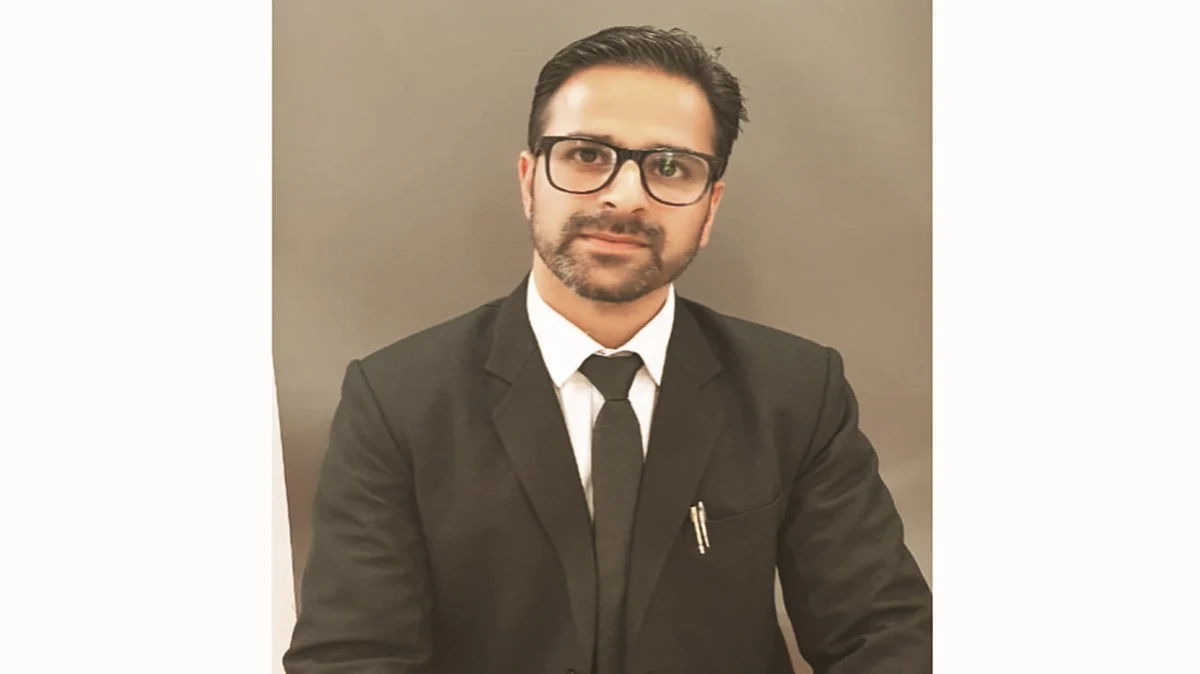 J&K High Court lawyer, television panellist shot dead by unknown gunmen in Srinagar