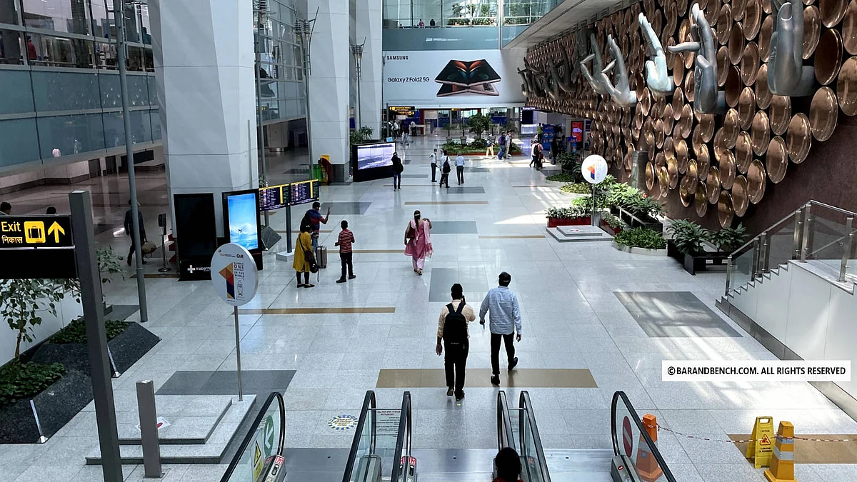 Following UK flight ban, Delhi High Court directs AAP govt to ensure testing, follow up of COVID-19 cases