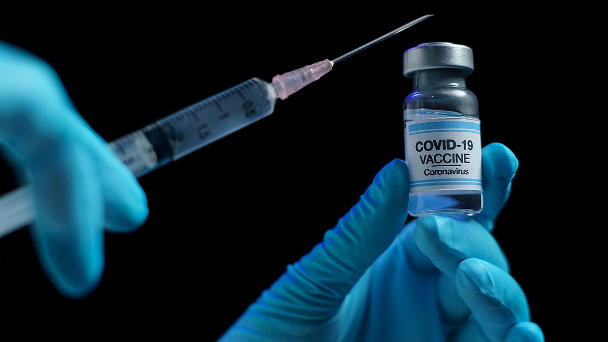 Can Bar Associations facilitate COVID-19 vaccination for lawyers aged 60+ or 45+ with co-morbidities: Delhi High Court asks Centre