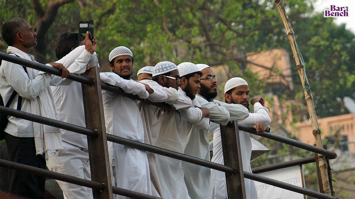 "Situation grim but all religious places are open:" Delhi High Court allows 50 persons to offer namaz at Nizamuddin Markaz mosque 5 times a day