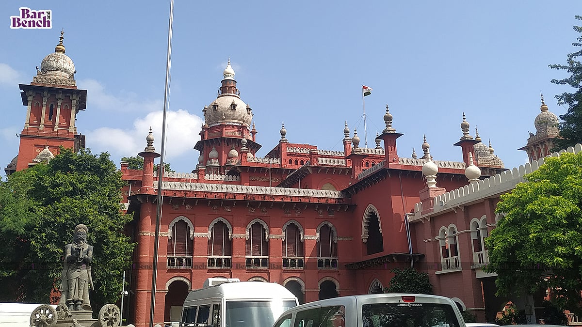 Madras High Court holds two lawyers guilty of contempt of court for filing vexatious petition to dislodge Registrar, filing false affidavit - Vimarsana News