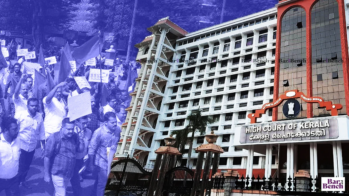 Kerala HC, People Protesting