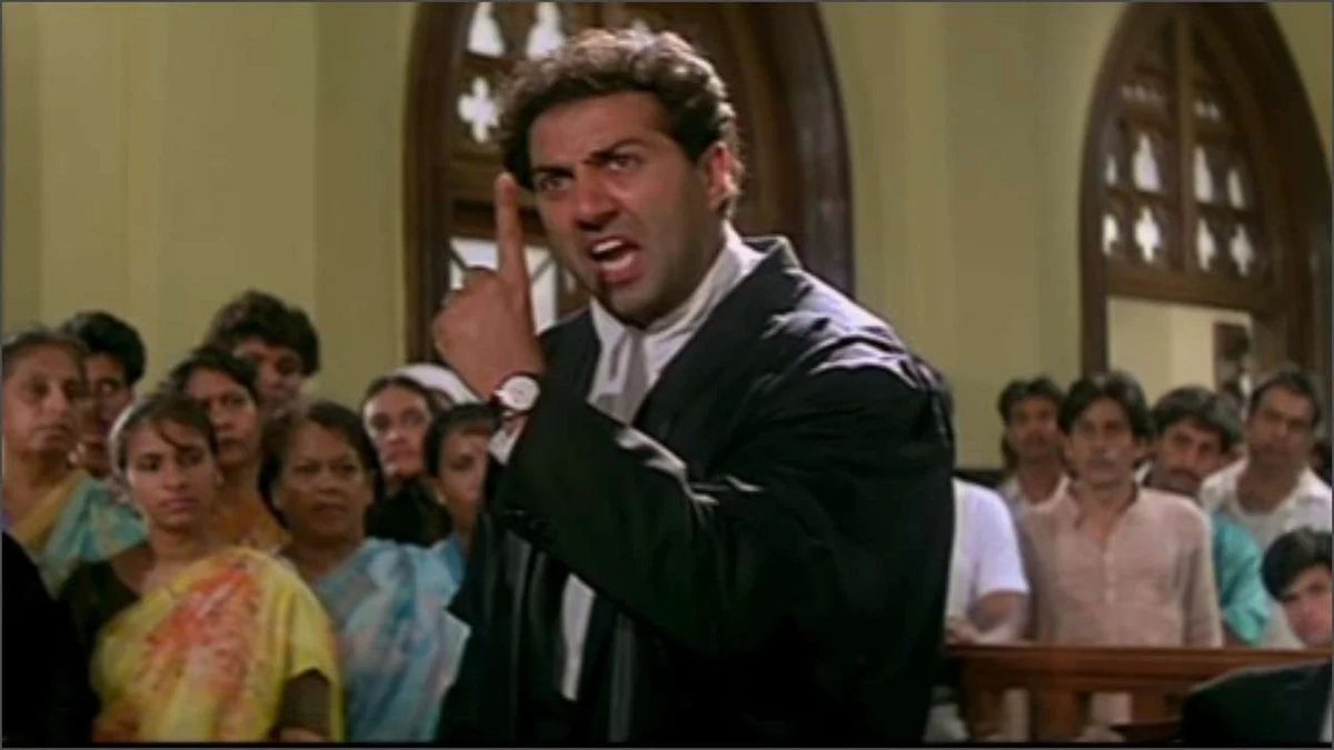 Is this the reel life? Man screams "tareekh par tareekh", damages equipment in Delhi Court over delay in case hearing