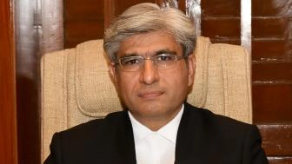 If you do not respect the system, you will get no respect: Bombay High Court reprimands lawyer, refuses to accept his apology