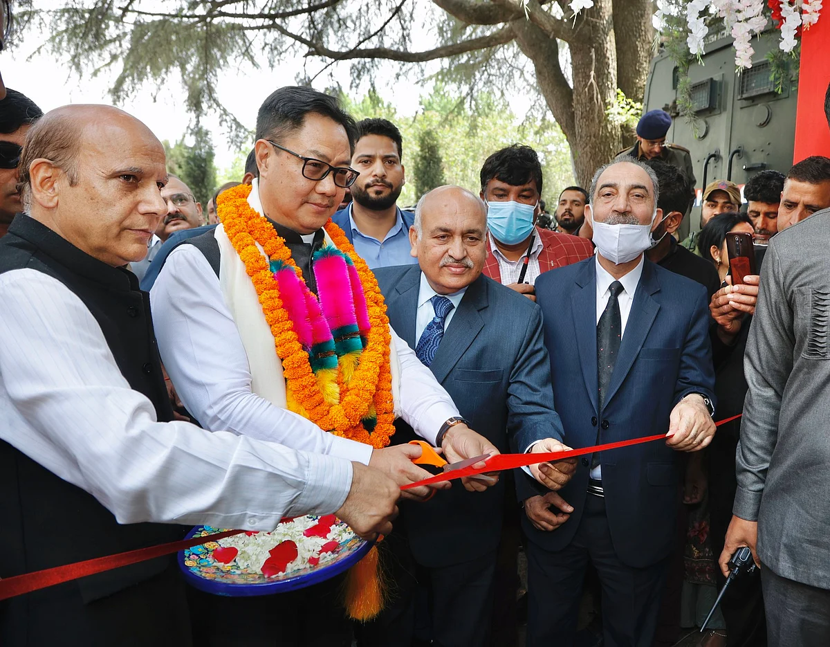 Law Minister Kiren Rijiju inaugurates new J&K International Arbitration Centre at Srinagar