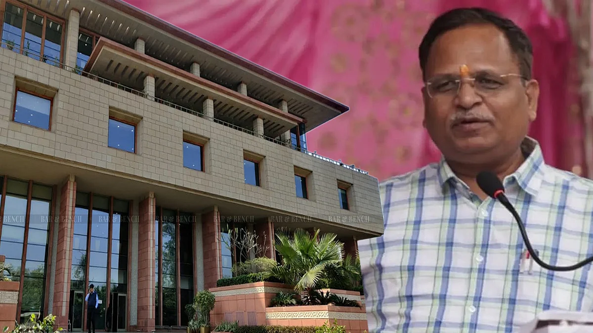 Satyendar Jain with Delhi High Court