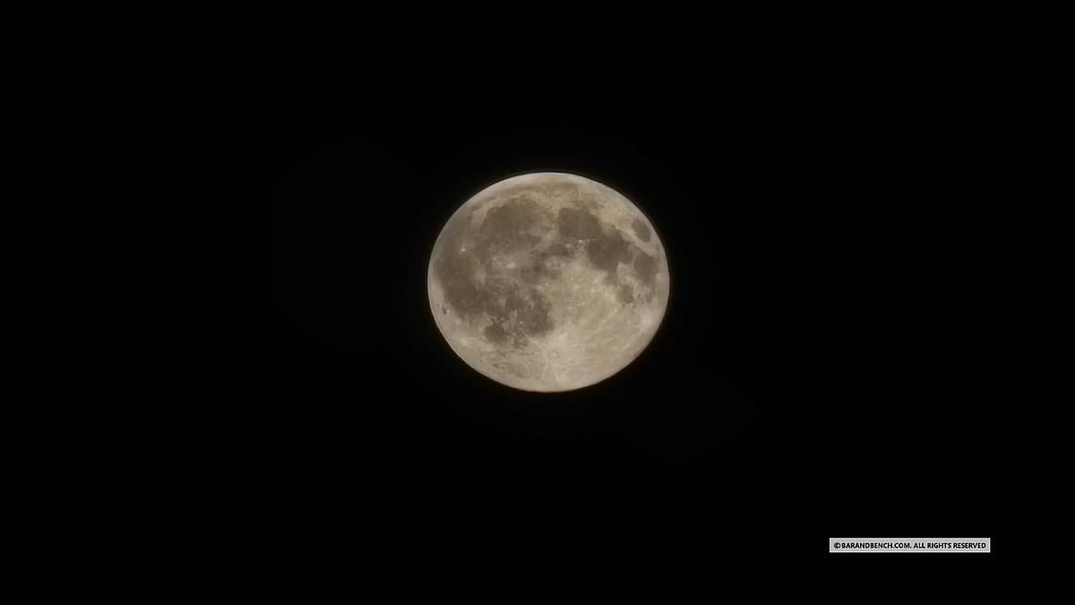 The legal issues surrounding moonlighting Black, white or blue?