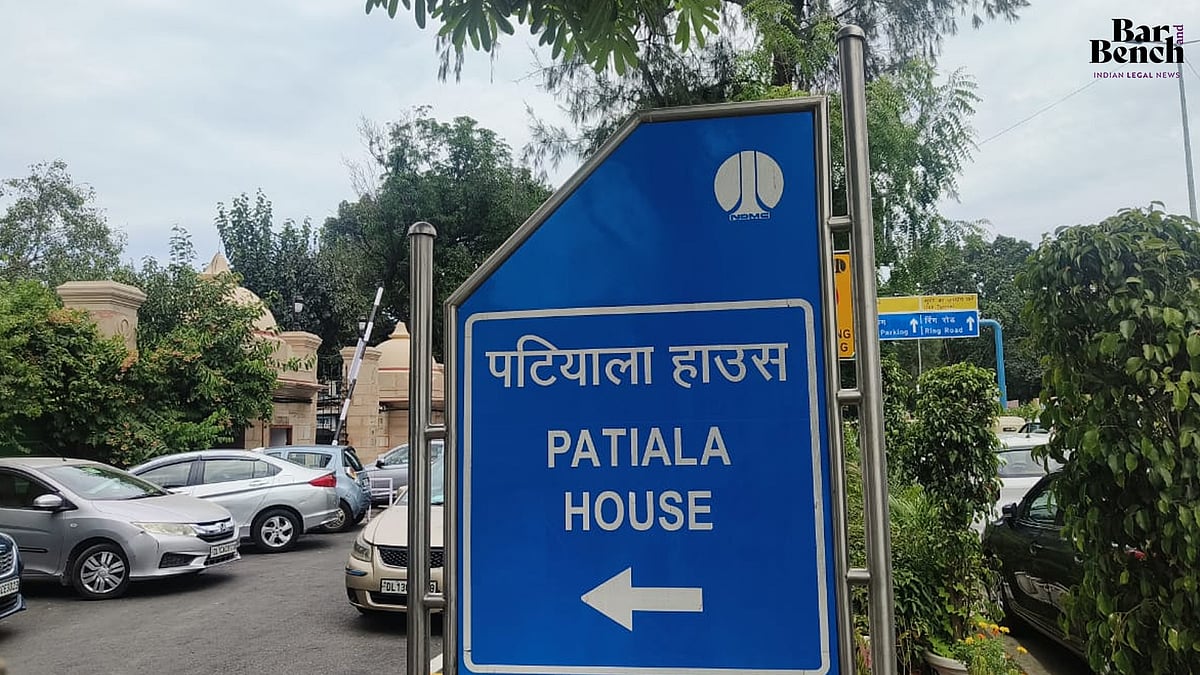 Delhi Court convicts two lawyers for restraining a man in their chamber in Patiala House court - Vimarsana News