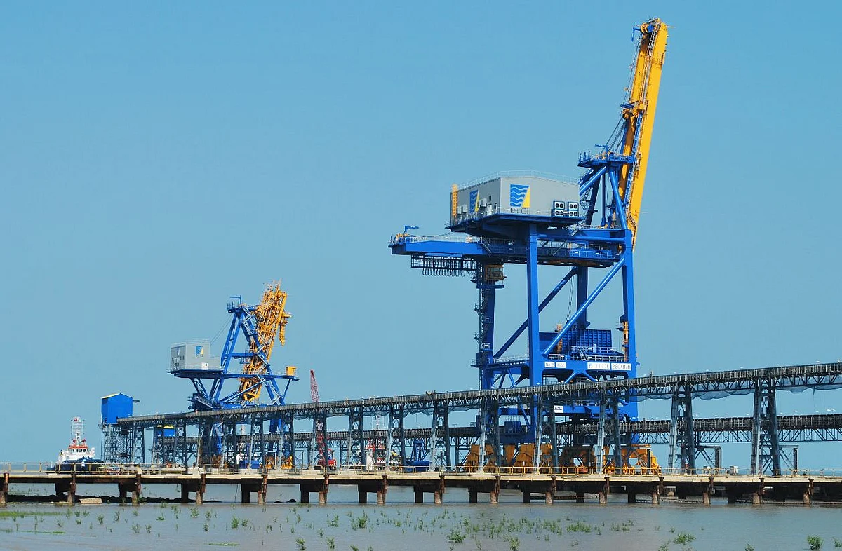 Amarchand, AZB lead on Adani’s Rs. 5,500 crore acquisition of Dharma Port