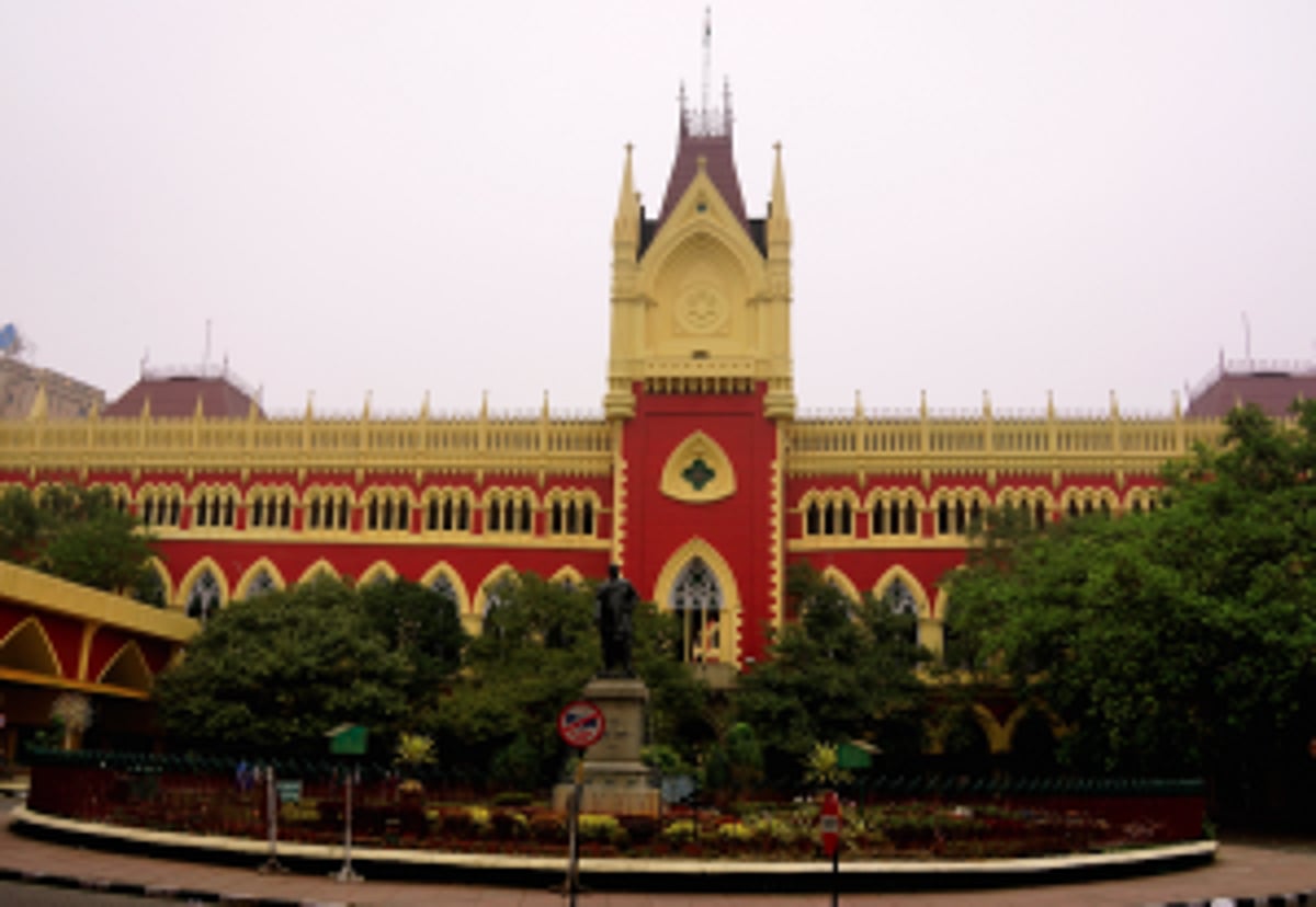 Calcutta High Court directs physical opening of schools, order directing 20% reduction of fees vacated - Vimarsana News