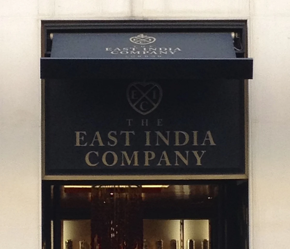 “Alien invasion” , “the new East India Company” – SILF on the entry of foreign law firms
