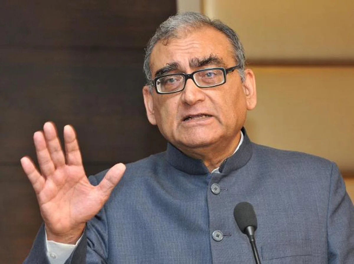 Gogoi J v. Katju J Round 2? Supreme Court issues contempt notice to former judge