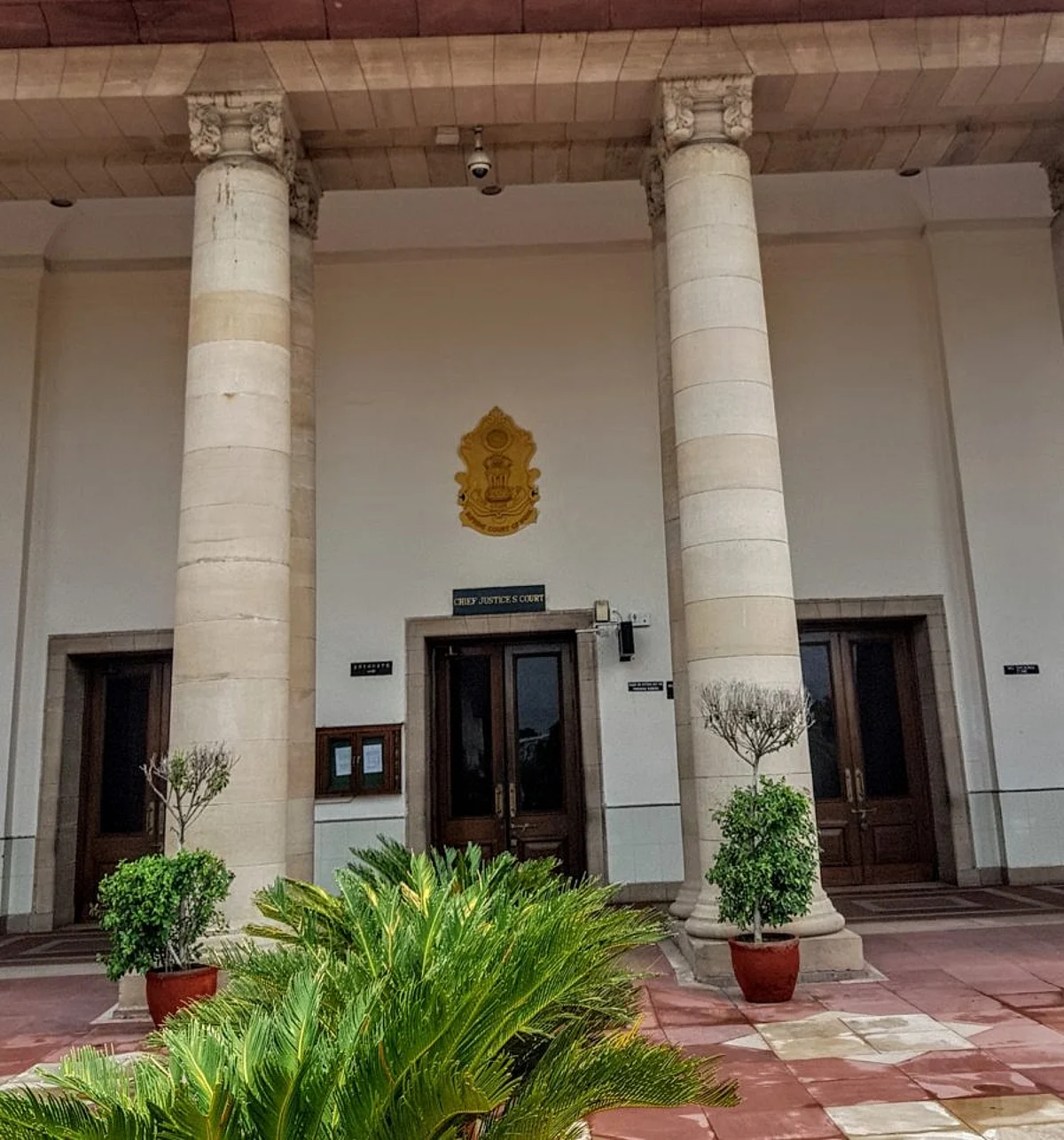 Corruption Probe against Orissa HC Judges Stalled as senior SC Judge’s name crops up