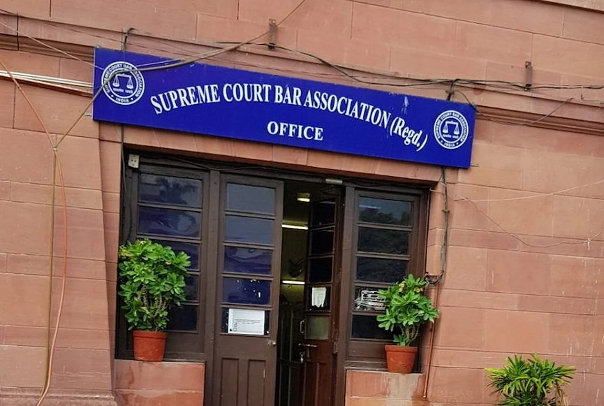 Supreme Court Bar Association donates Rs 30 lakh towards relief for Kerala Floods victims