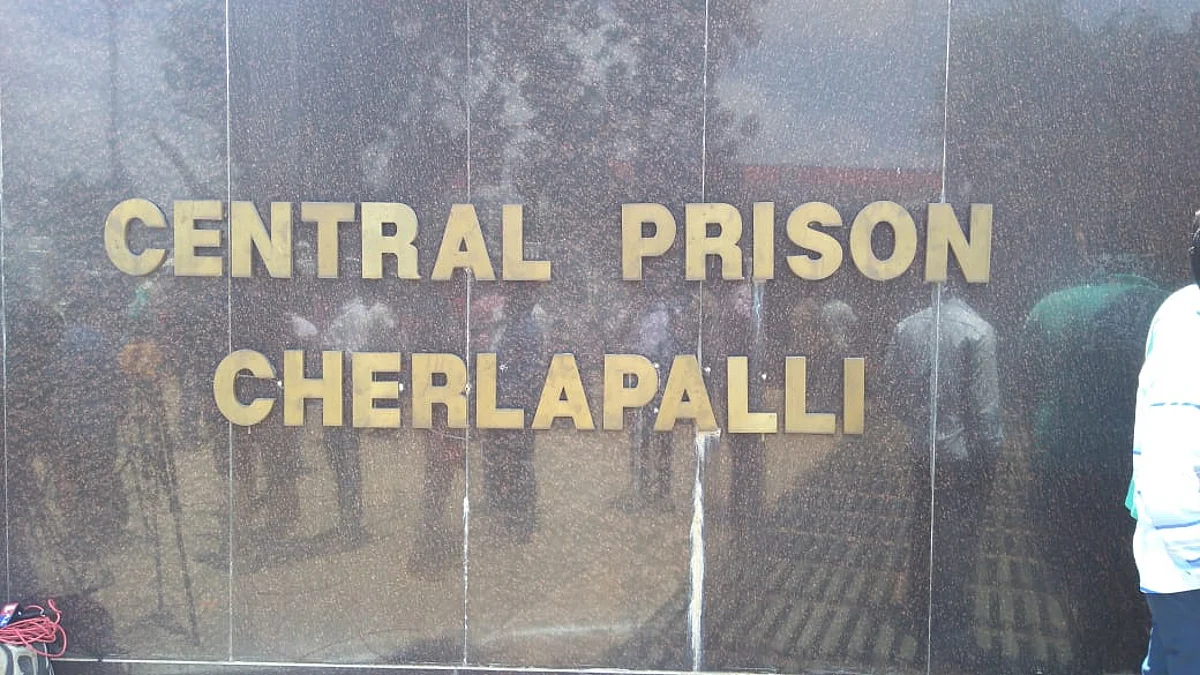 2007 Hyderabad Blasts: Trial Court convicts two, acquits two