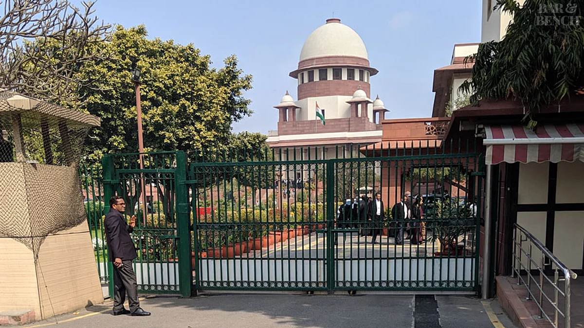 EWS quota in Medical Colleges: Implement order in true spirit, Supreme Court tells Maharashtra