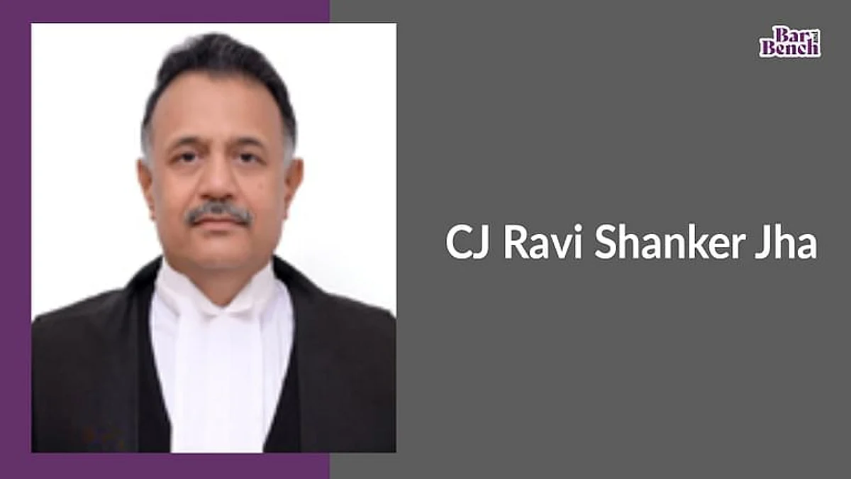 पंजाब और हरियाणा उच्च न्यायालय के मुख्य न्यायाधीश, न्यायमूर्ति रविशंकर झा कोविड-19 संक्रमित पाये गए