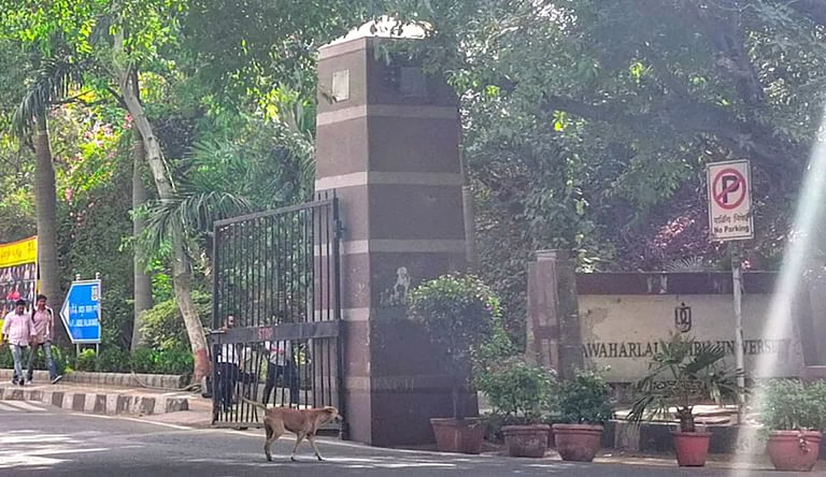 दिल्ली HC ने COVID पॉजिटिव रेजीडेंट्स के तत्काल आइसोलेशन के लिए JNU के अंदर कोविड केयर सेंटर स्थापित करने का निर्देश दिया