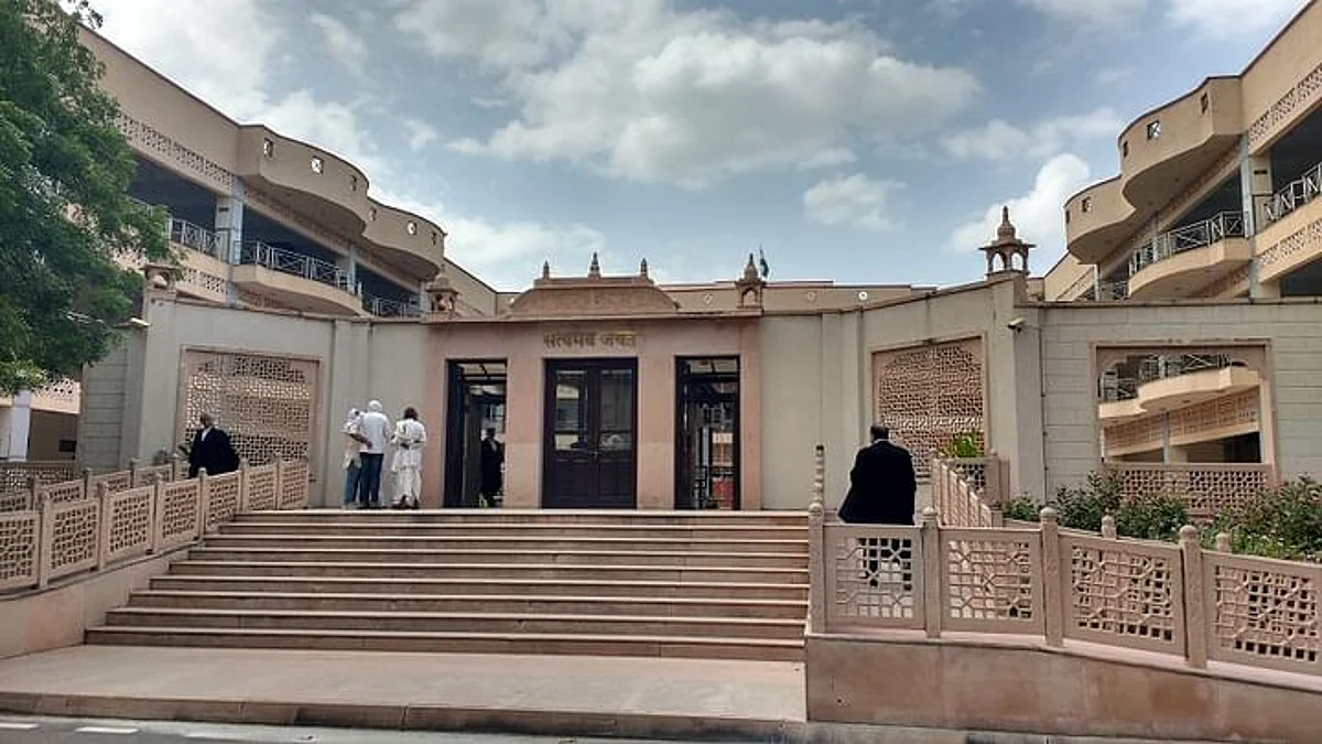 राज्य में COVID-19 स्थिति से संबंधित सभी मामलों की लाइव स्ट्रीमिंग की मांग को लेकर राजस्थान हाईकोर्ट में याचिका दायर