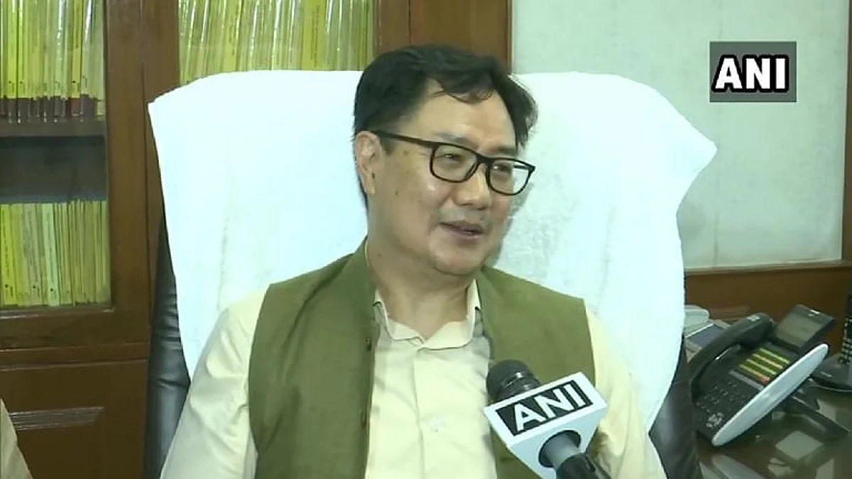 अरुणाचल प्रदेश के सांसद किरेन रिजिजू ने केंद्रीय कानून मंत्री के रूप में कार्यभार संभाला