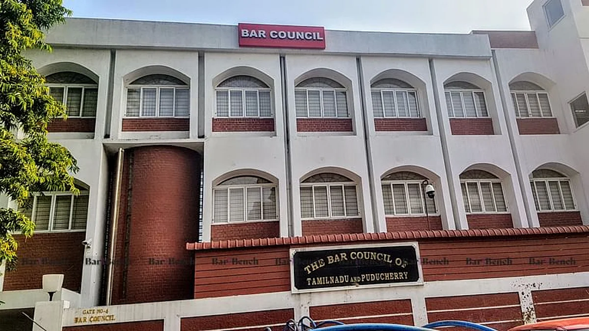 TN बार काउंसिल ने मद्रास HC की आभासी सुनवाई के दौरान महिला के साथ समझौता करने की स्थिति में देखे गए वकील को निलंबित किया