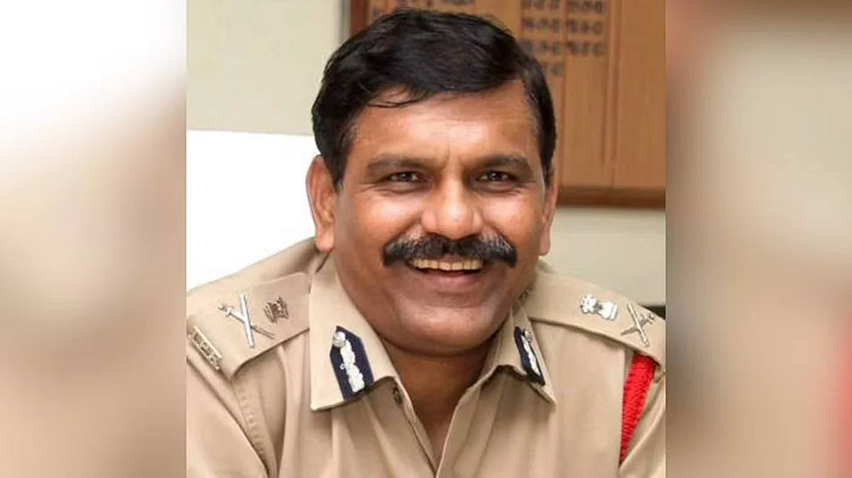 दिल्ली HC ने ट्विटर हैंडल ब्लूटिक को बहाल के लिए दायर याचिका मे CBI पूर्व निदेशक एम नागेश्वर राव पर ₹10k का जुर्माना लगाया