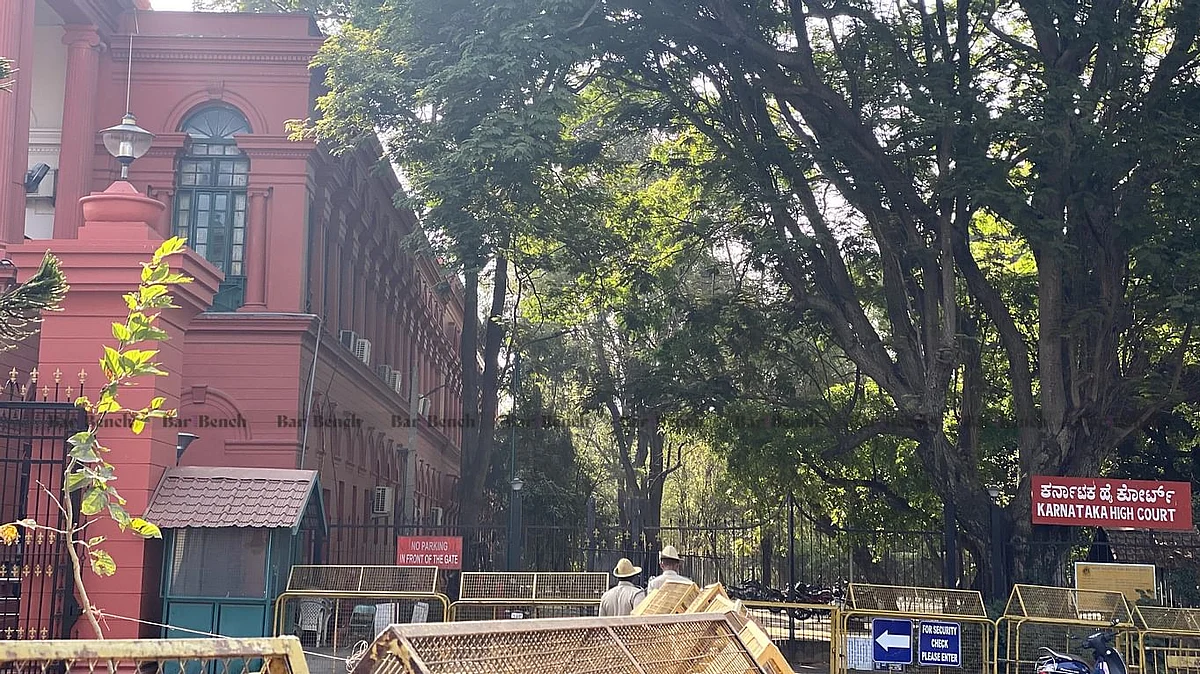 ಕೈದಿಗಳಿಗೆ ಕೋವಿಡ್ ಪರೀಕ್ಷೆ, ರೋಗ ತಡೆಗೆ ಕೈಗೊಂಡಿರುವ ಕ್ರಮ, ಸೋಂಕಿತರ ಸಂಖ್ಯೆ ಕುರಿತಾಗಿ ಪ್ರಶ್ನಿಸಿದ ಹೈಕೋರ್ಟ್