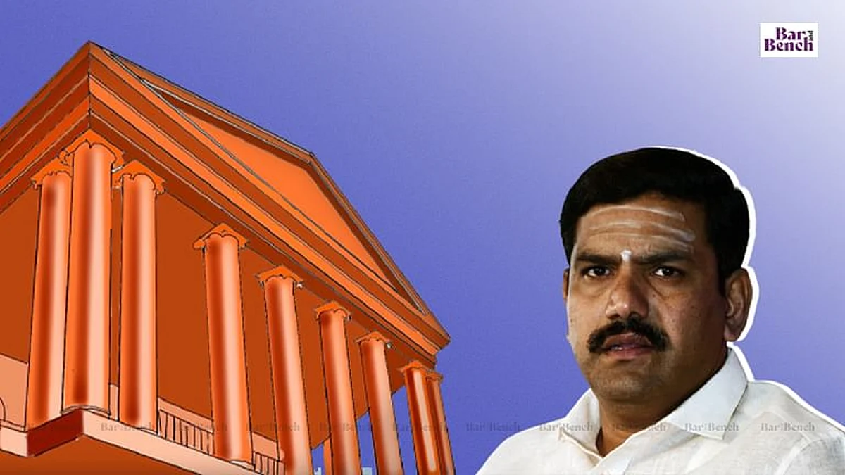 ರಾಜಕೀಯ ನಾಯಕರಿಗೆ ಒಂದು, ಪ್ರಜೆಗಳಿಗೆ ಇನ್ನೊಂದು ನಿಯಮ ಇರದು: ಸಿಎಂ ಪುತ್ರನ ದೇಗುಲ ಭೇಟಿ ಕುರಿತು ಕರ್ನಾಟಕ ಹೈಕೋರ್ಟ್