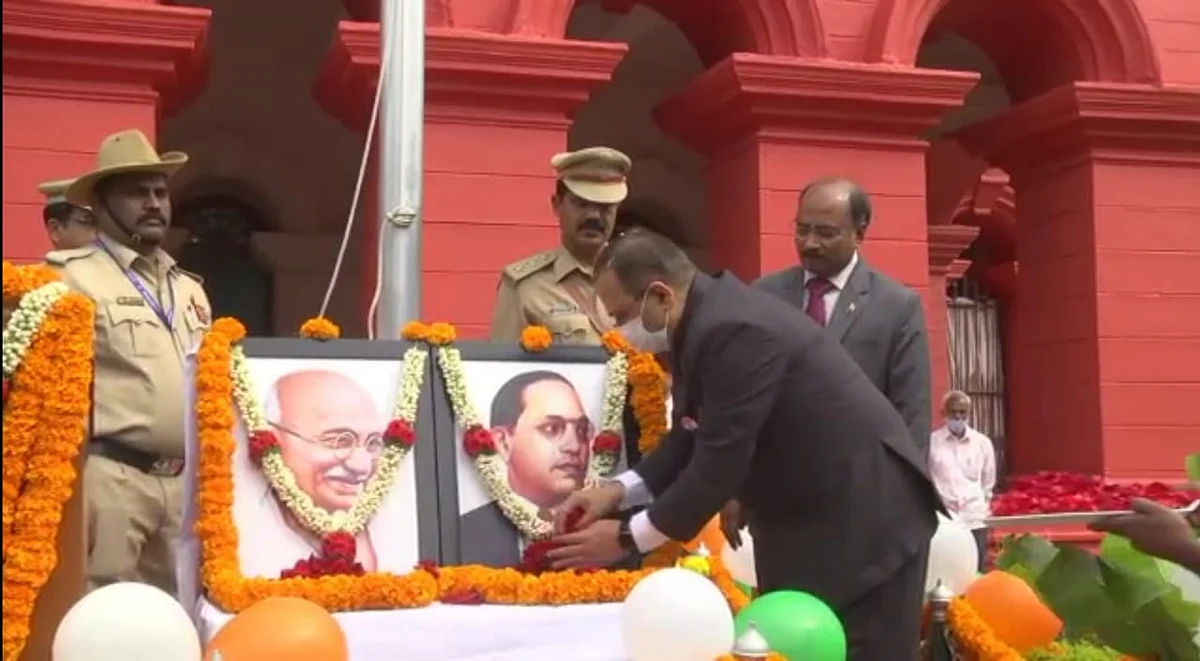 Acting Chief Justice Alok Aradhe paid floral tributes to Dr. B R Ambedkar and Mahatma Gandhi
