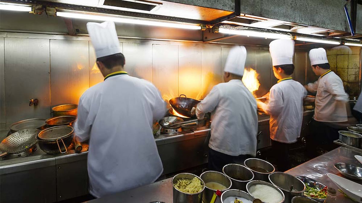 Install CCTV in restaurant kitchens to ensure compliance of COVID19