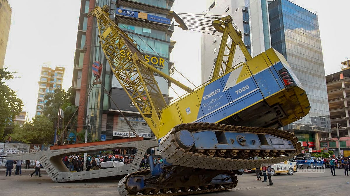 গার্ডারে গাড়ি চাপা পড়ে প্রাণহানি: নিরাপত্তা নিয়ে প্রশ্ন