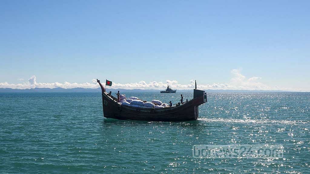 সেন্ট মার্টিন থেকে ৬৬৩৪ কেজি প্লাস্টিক বর্জ্য সরালেন স্বেচ্ছাসেবীরা