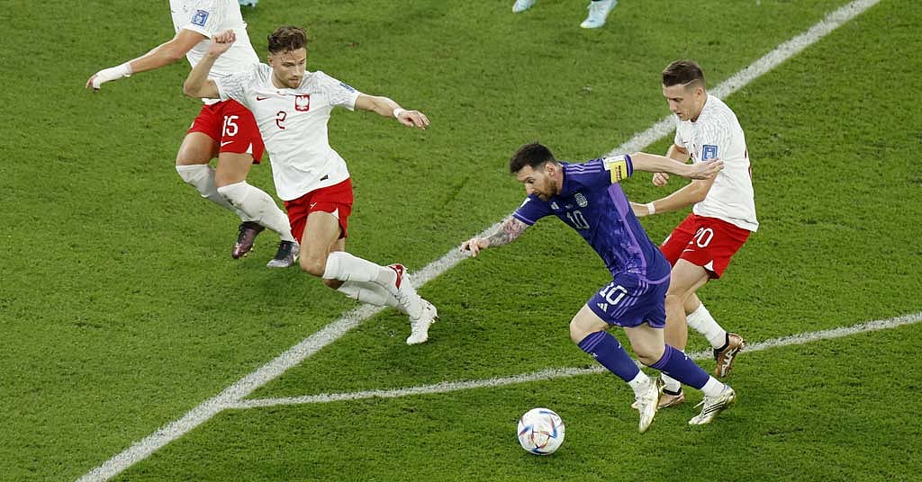 পোলিশদের উড়িয়ে গ্রুপ চ্যাম্পিয়ন আর্জেন্টিনা