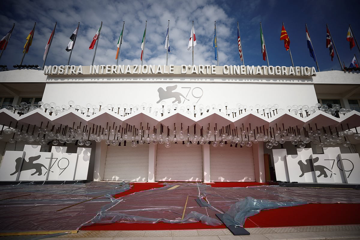 Young stars, fragile families to the fore at maskless Venice