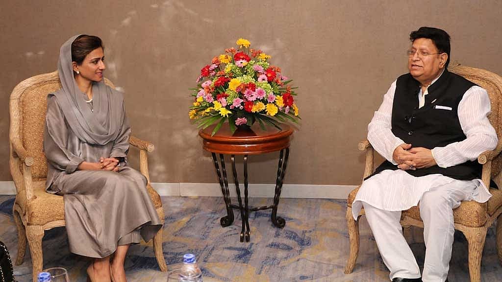 Bangladesh insists on apology for 1971 genocide as Pakistan seeks to repair relations