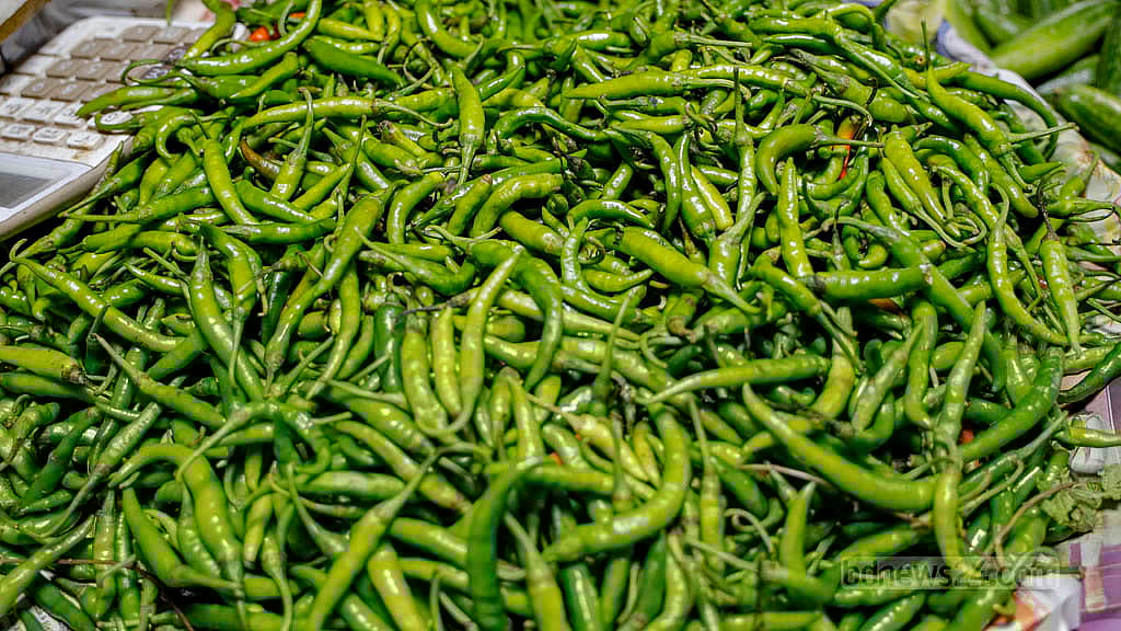 93 tonnes of green chillies imported in a week amid skyrocketing prices