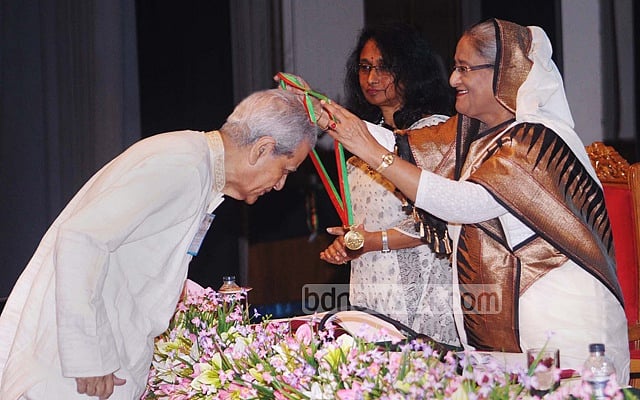 <div class="paragraphs"><p><strong>তোয়াব খান</strong></p></div>