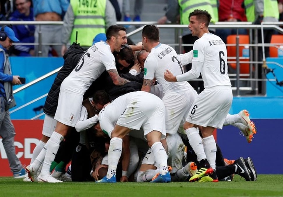 Uruguay Beat Salah Less Egypt 1 0 With Late Gimenez Header Uruguay Beat Salah Less Egypt 1 0 With Late Gimenez Header