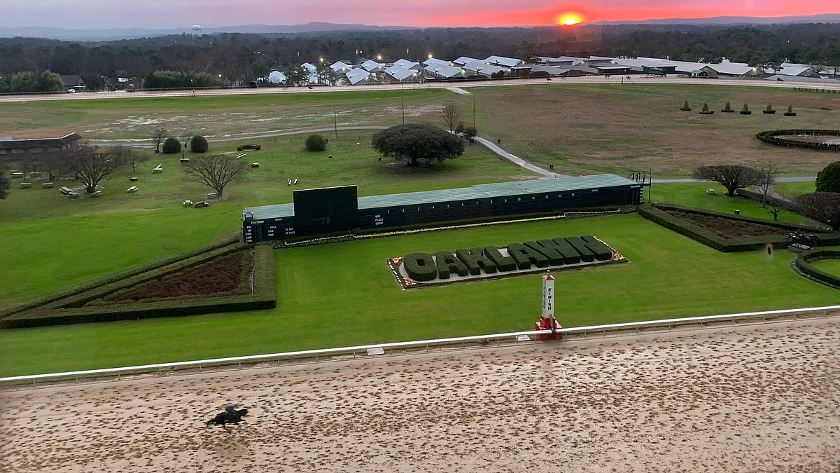 SmartCap and RT go to Oaklawn Racing Casino Resort and have a Pick 4 to share